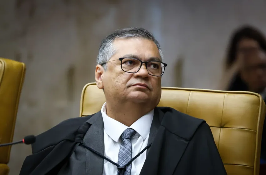  Flávio Dino critica “terceirização” de emendas e dá 30 dias para explicações