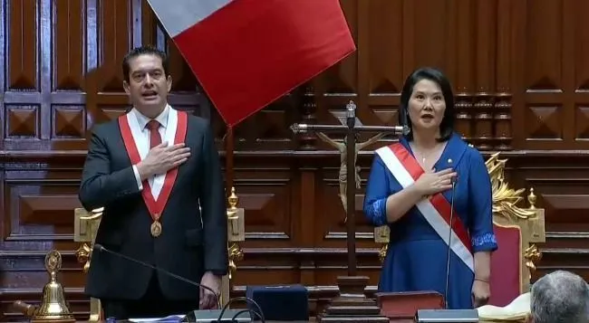  Keiko Fujimori toma posse como presidente do Peru
