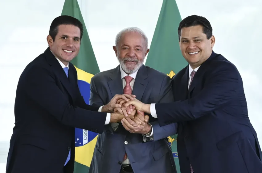  Lula, Motta e Alcolumbre fecham acordo para acelerar votação da escala 6×1, PEC da Segurança e ‘blusinhas’