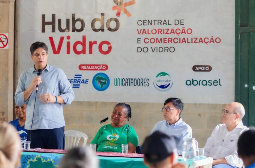  Sob comando de Rodrigo Soares, Sebrae impulsiona projeto que gera renda com reciclagem de vidro