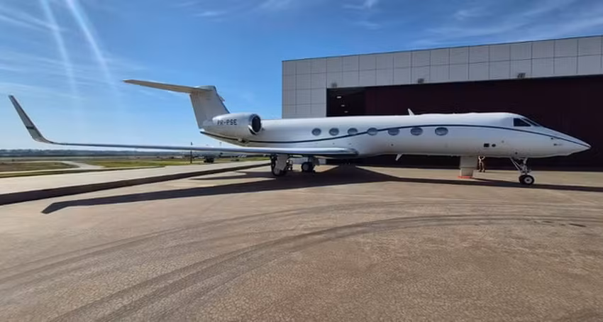  PF encontra e apreende aviação de Vorcaro fora do país; a aeronave é avaliada em R$ 120 mi