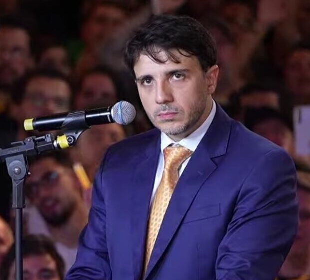  Ministério Público Eleitoral apura suspeita de abuso envolvendo Renan Santos