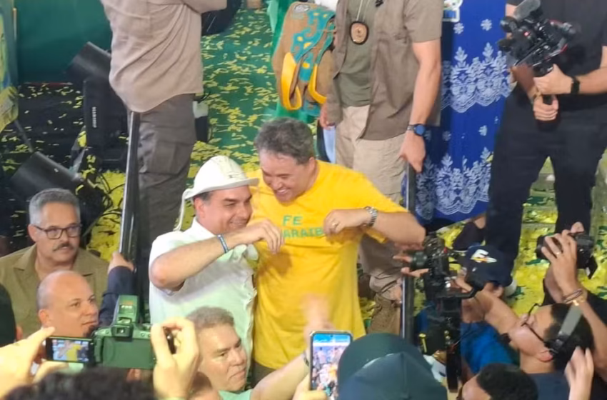  Efraim Filho lança candidatura ao Governo da Paraíba com apoio de Flávio Bolsonaro
