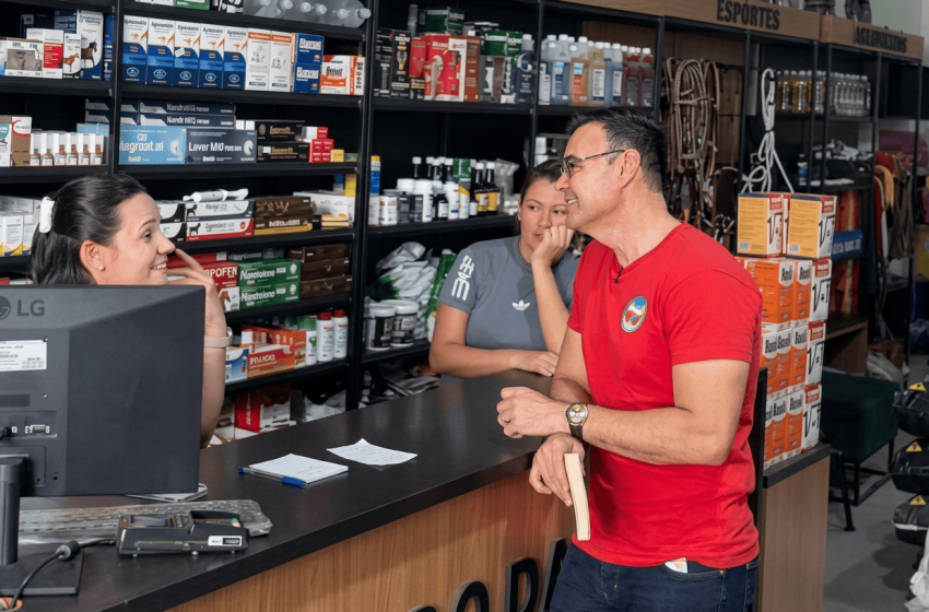  Raniery Paulino visita comércio de Guarabira e reforça compromisso com o Brejo paraibano