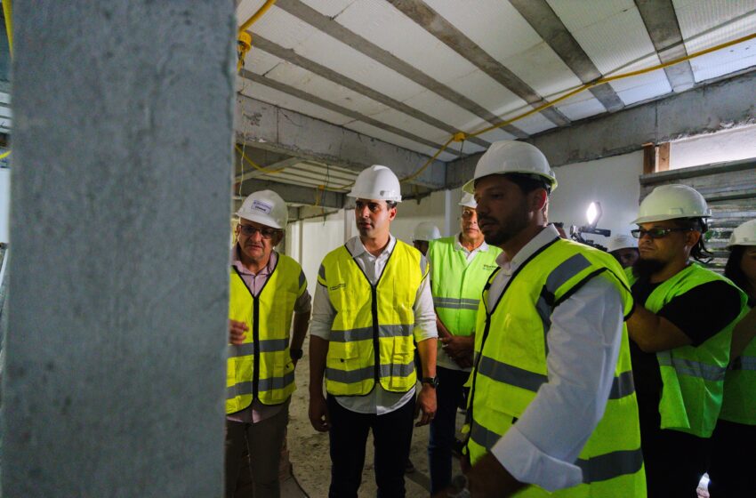  Lucas Ribeiro acompanha obras de R$ 105 milhões no Porto de Cabedelo