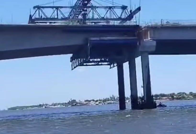  Urgente: parte da estrutura da ponte do futuro desaba durante obra em Cabedelo
