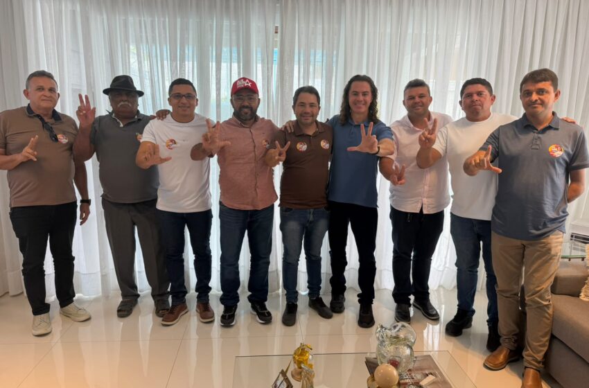  Vereadores de gurinhém renovam apoio à reeleição de veneziano ao senado