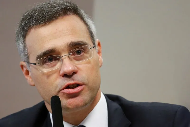  Mendonça cita voto de Moraes ao questionar monitoramento de cidadãos pela PF